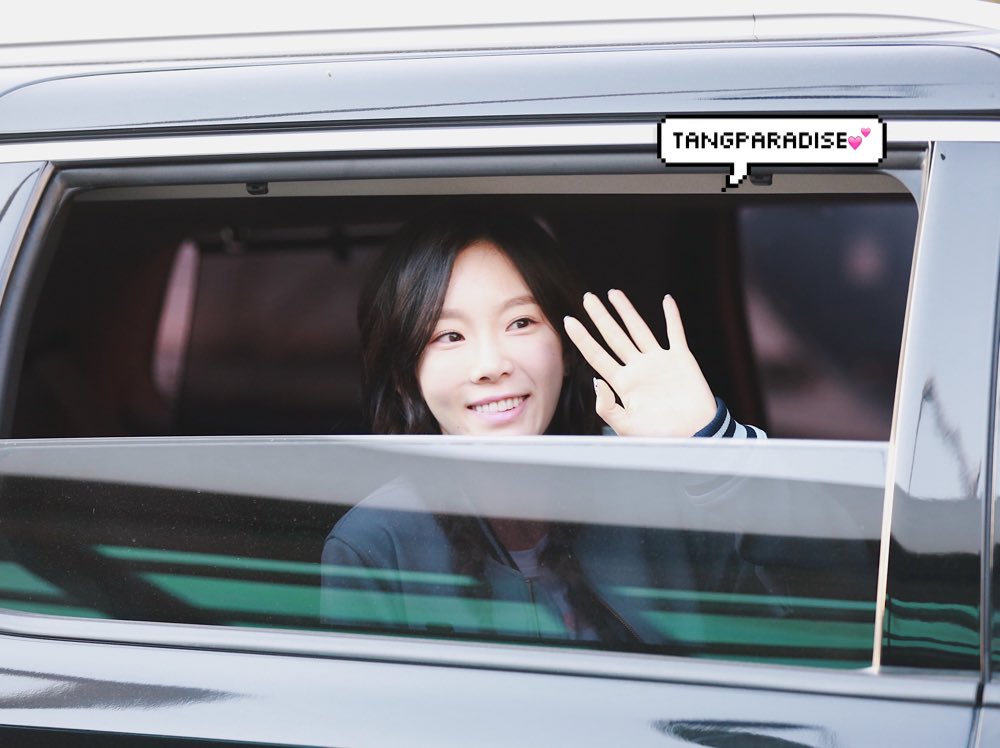 [PIC][12-06-2017]TaeYeon trở về Hàn Quốc vào sáng nay DCEmX8FVYAE8cHq