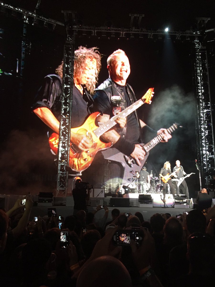 popzeckard69's tweet photo. 3rd show in 10 months, snake pit, whiplash experience, night of a lifetime. #metallica #MetInDenver https://t.co/ZBV39vAr4J