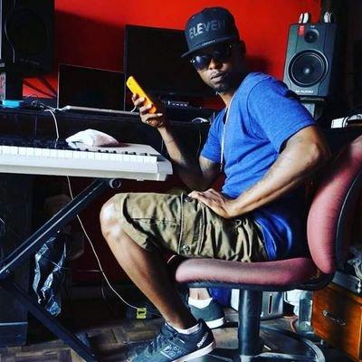 trunkbangerzrus's tweet photo. #LabWork 😷 @Tbobrice2 CEO #OFent 🅿UBLi$HED By https://t.co/3aXJQIuWsF Certified @PRSforMusic 🅿LAY ▶ L🅾UD ® https://t.co/llvg7SNKPq