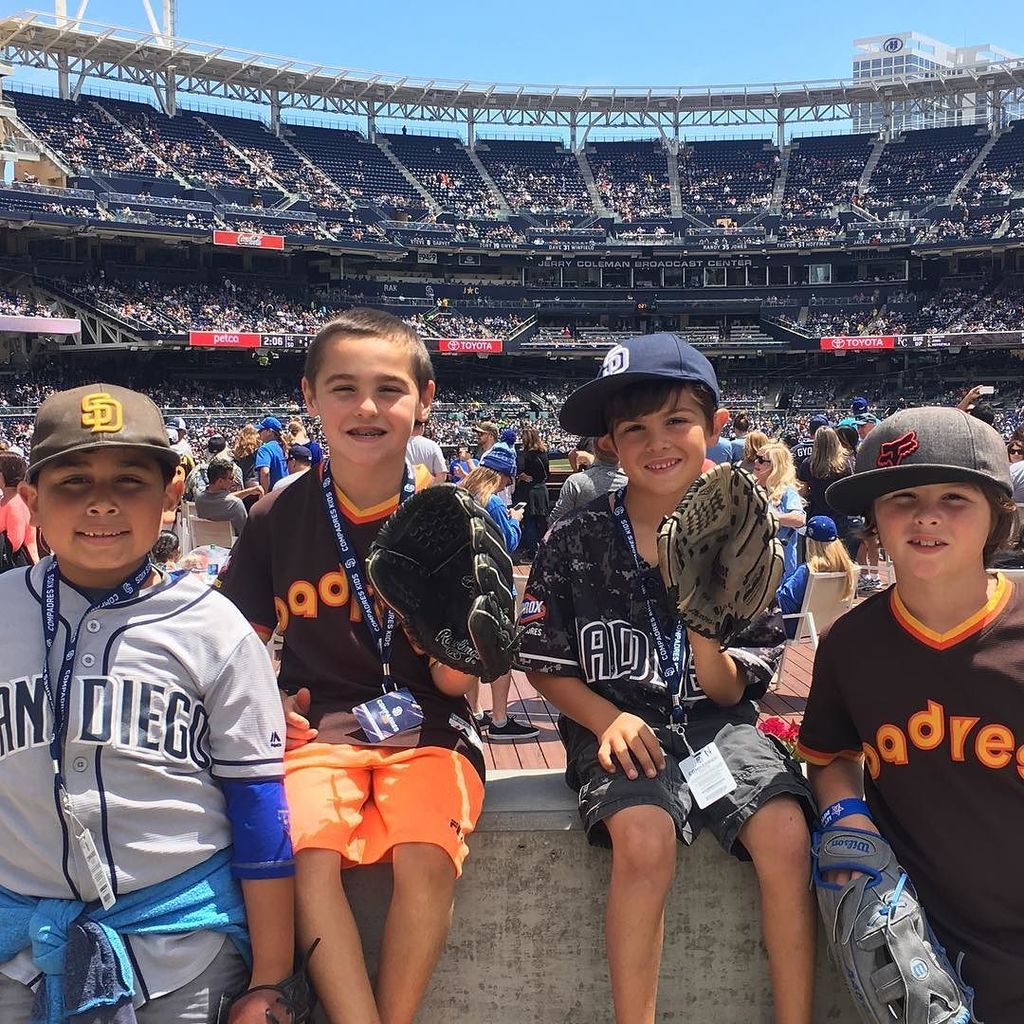 momccupation's tweet photo. Padre game time! #fhll #fletcherhillslittleleague  #sdinhd https://t.co/iHgk01ilFN https://t.co/ZpcYUq6xJw