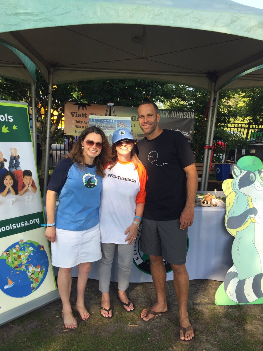 HollyLShields's tweet photo. Hanging out with #RangerRick and @jackjohnson @MerriweatherPP. Thanks for inviting us! @EcoSchoolsUSA @NWFMidAtlantic #AllAtOnce https://t.co/z2gwpDS4g1