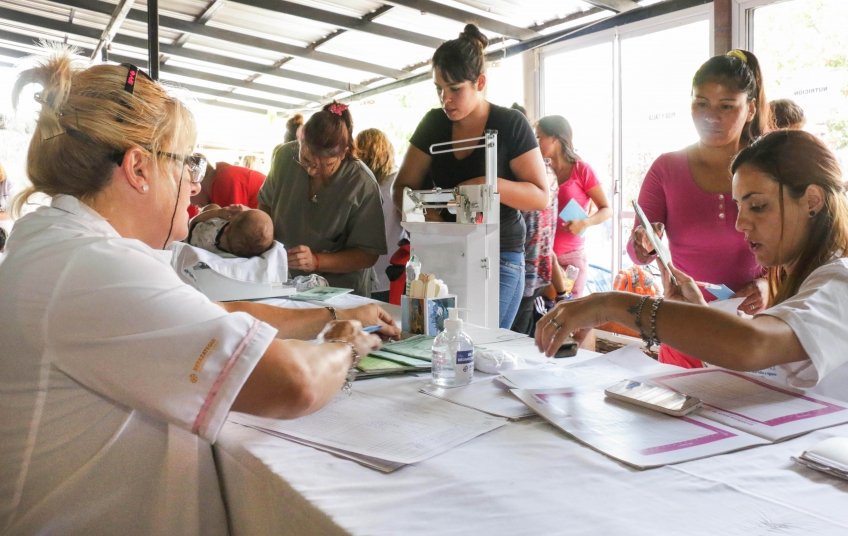 MuniBerazategui's tweet photo. [#AUH] Mañana firmá tu #LibretaSanitaria para la #AUH en el #CAPS2 #VillaMatilde  y en el #CAPS16 #UOCRA [+Info]➡https://t.co/FTMrwWlABn https://t.co/IYuyX6yOzM