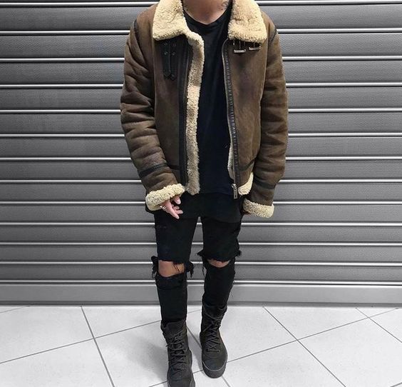 Fire Fits
#menswear #fashionblogger #streetfashion #StreetStyle #photography #GQ #streetwearsource #rippedjeans #yeezyboost  #jackets