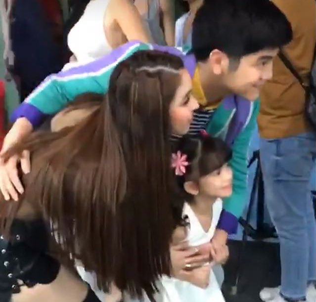 DailyJuliaB's tweet photo. Mom &amp; Dad 😂😍💚 #JoshLia #JoshLiaOnASAPalaban @BarrettoJulia @iamjoshuagarcia https://t.co/wbpERsyF9u