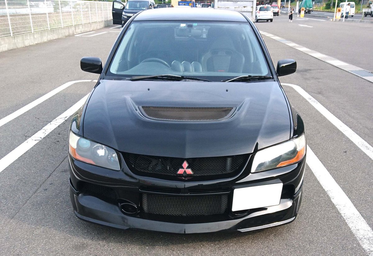 もょもと Twitterren 愛車を晒してみる ランサーエボリューションワゴンgt パッと見 ステーションワゴンだけど中身はランエボってのがタマンナイ ラリーアートのウイング欲すぃ ランエボ エボワゴン