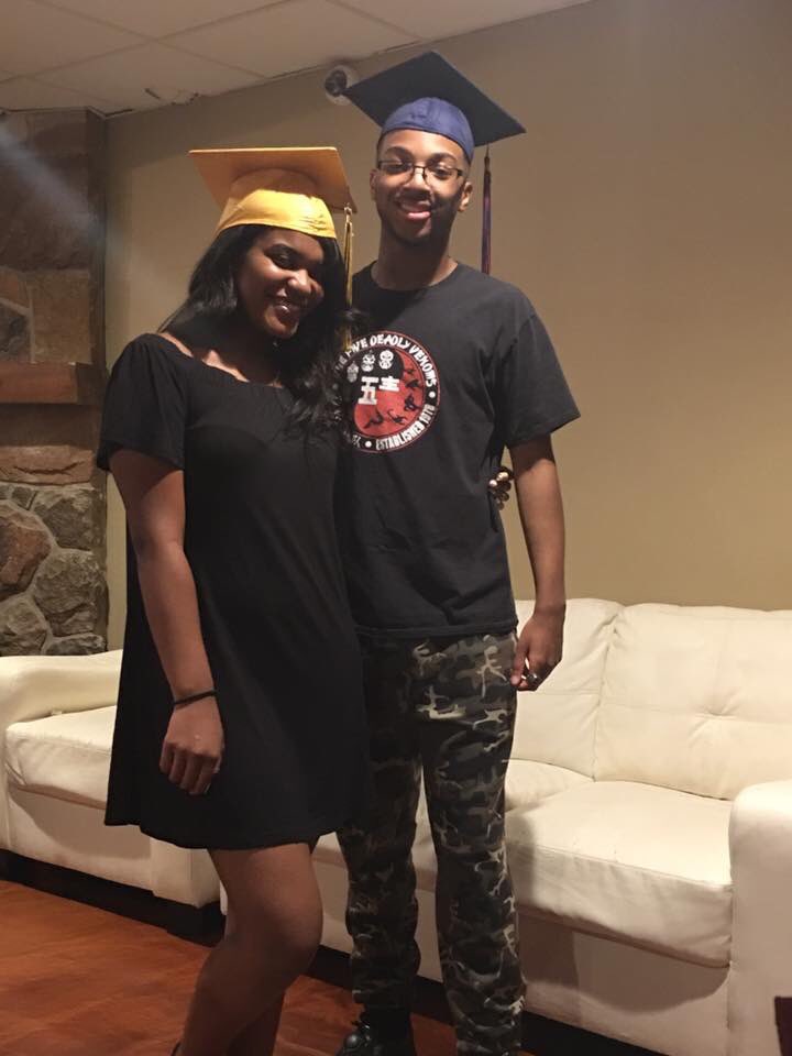 johnnywave_'s tweet photo. BLACK BOY JOY. #classof2017 https://t.co/hcLcYILpOp