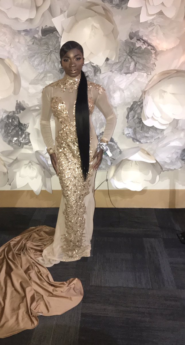 cleyunap's tweet photo. I wish that I can have this moment for life👑✨#Prom2017 https://t.co/iwfIA1DwPi