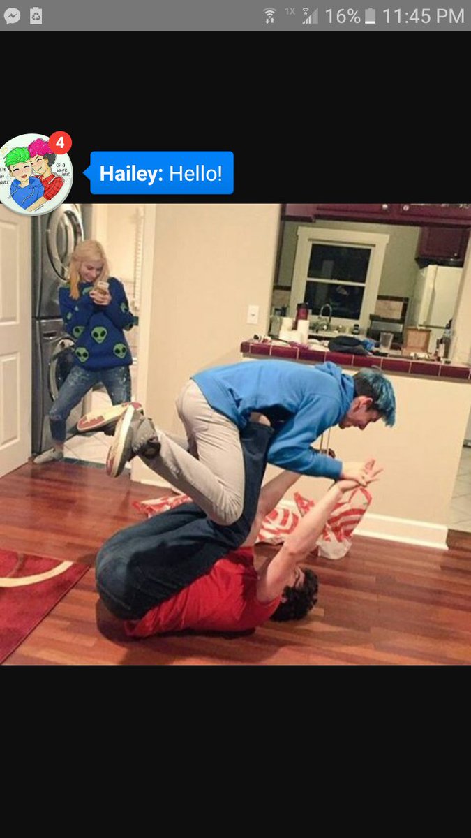 NightSh67415542's tweet photo. Ok so that's a thing #Tythan @Apocalypto_12 @CrankGameplays YOU HAD IT COMING BITCHES 😂😂 https://t.co/EBlMGgiZJj