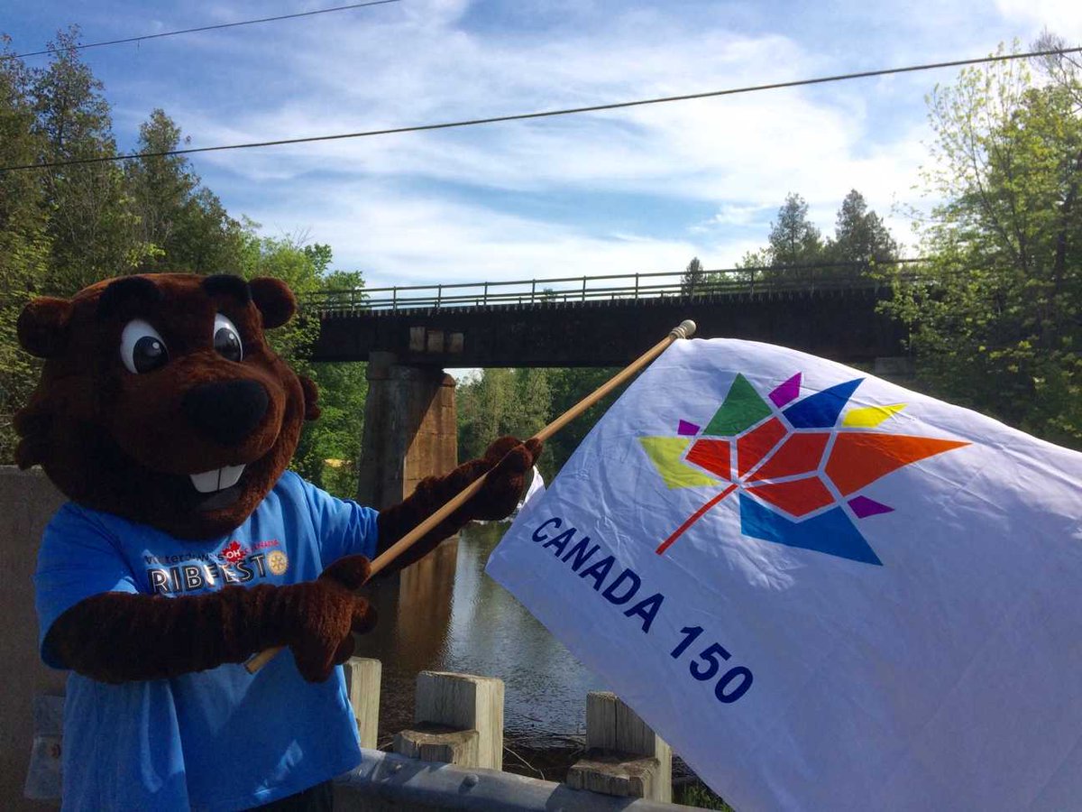 Waterdown150's tweet photo. Bucky visits the historic Progreston rail bridge in #Carlisle promoting @OCanadaRibfest and #Loop150. #Canada150 @judipartridge @Garry_Flood https://t.co/Z1oVMvw4qV
