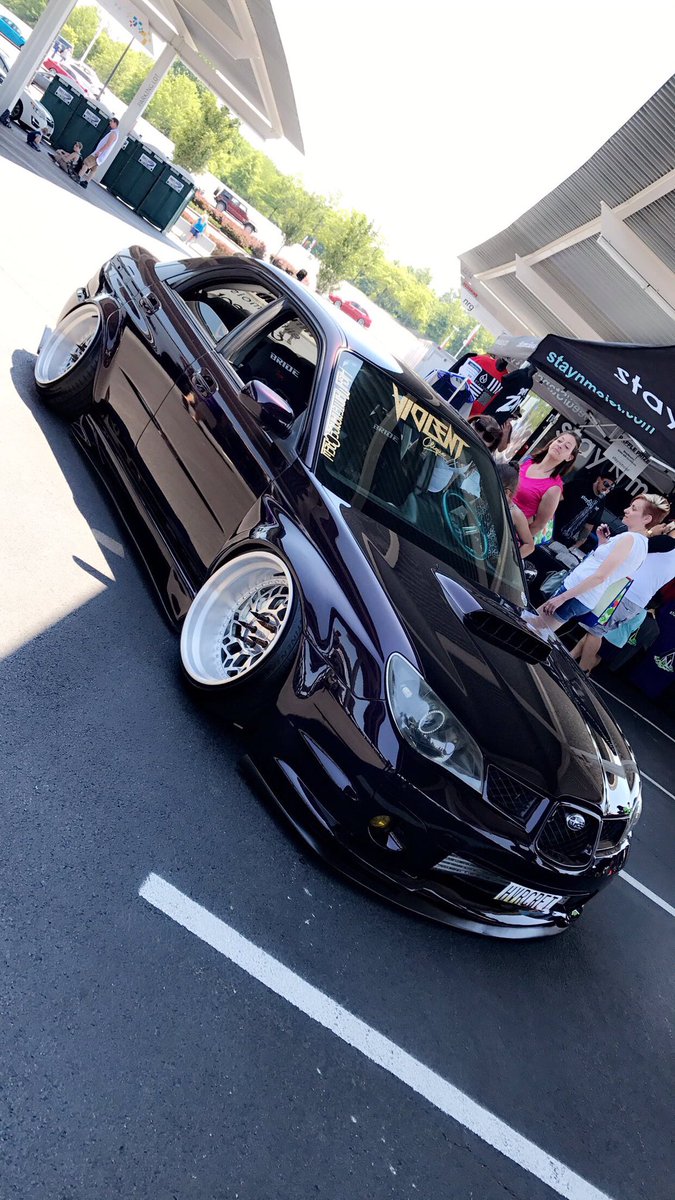eyymel_'s tweet photo. until next year #boxerfest17 ❤️❤️❤️ @subaru_usa @srtusa https://t.co/2V8h6vOZ1z