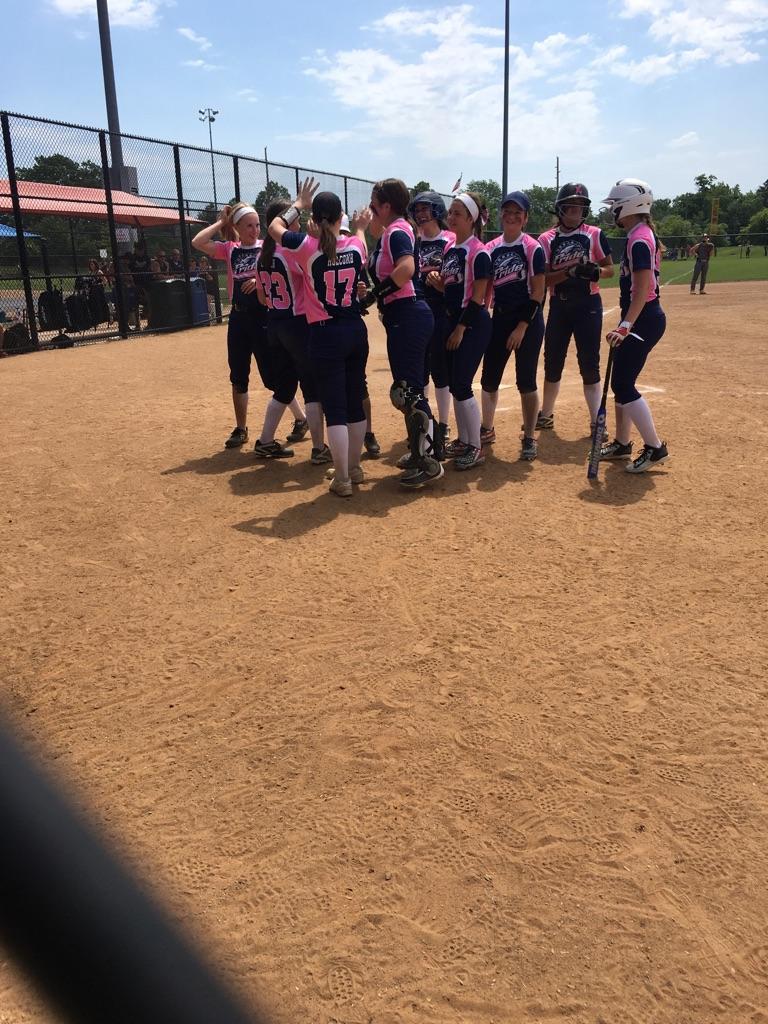 Coach_Kas's tweet photo. 1st weekend, finishing in top 8, scoring over 35 runs only allowing 14, grandslam by @azzolina &amp; hard work from the squad! @usssa_oh #pride https://t.co/cHnz3f0BQE