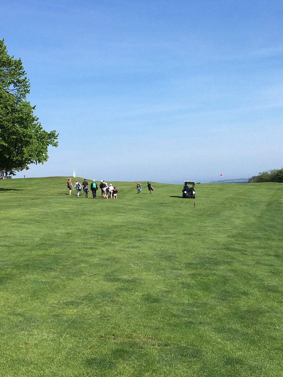 GolfClubChester's tweet photo. Great afternoon spent with some young Chester junior golfers #GrowingIt https://t.co/x7P96vlXCg