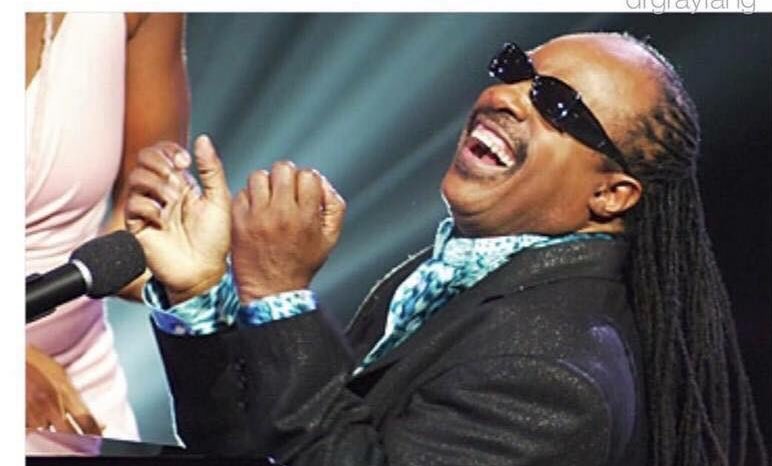 n_nonji's tweet photo. @theeladyteedoh kuyabhalwa today and you're all up in my TL 👀 fede vele amaDegree ayathengwa 🙄😂😂 https://t.co/nY2q9Aii2e