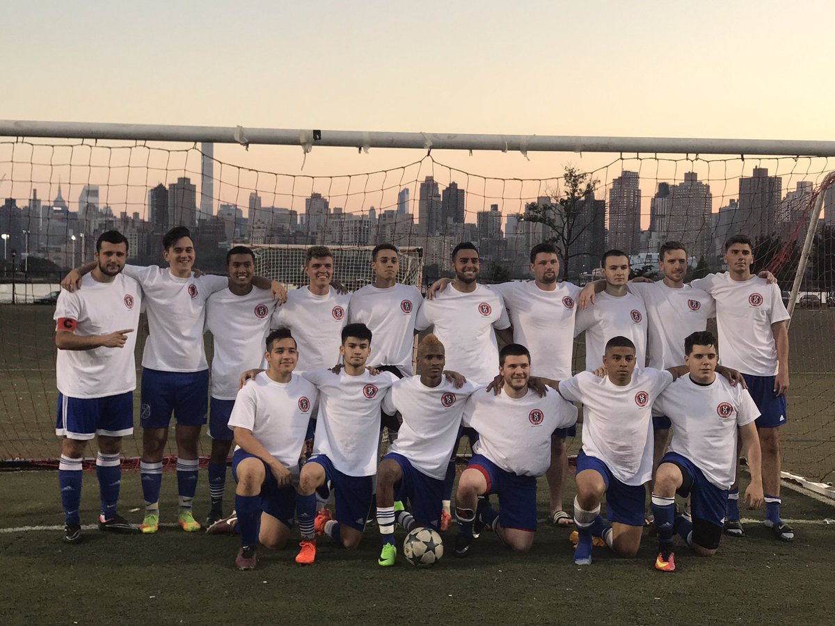 CocoDion's tweet photo. CHAMPIONS!!!! 🥇🥇🔵⚪️⚽️⚽️
Hard work pays off!
Great win boys! 1-0 Win vs Mr.Dennehy's FC
#CaptainCoco #BwGottshcee https://t.co/qyshKUtFXV