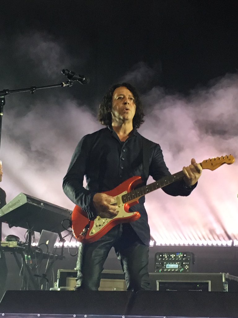 LesMPoole's tweet photo. @curtsmith @rolandtff What an amazing show! Loved bringing my son @SeanGPoole Thanks from the fan in red! https://t.co/hLkcVa1b2r