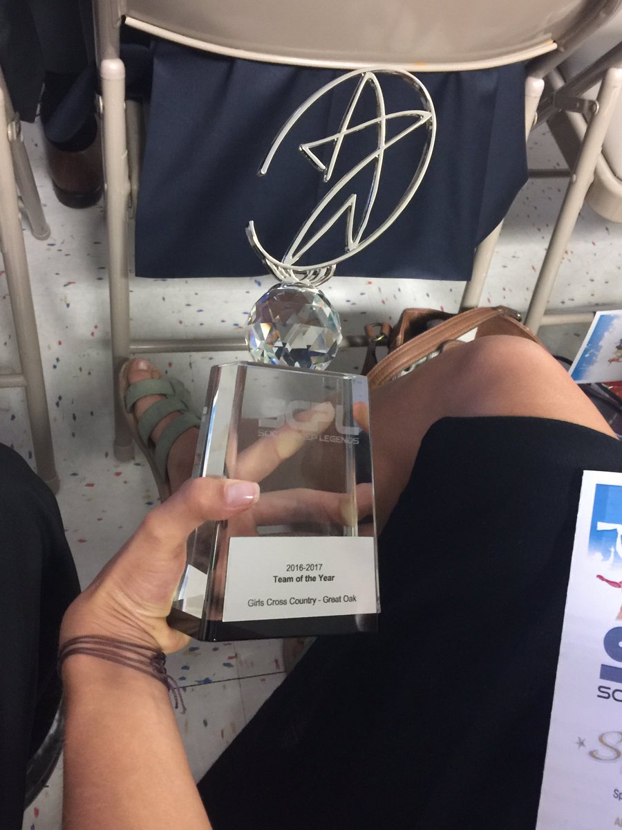 DougSoles's tweet photo. Amazing job ladies at the #SCPL awards tonight! #teamoftheyear what an honor! GO Girls XC! https://t.co/YfQrqGDQuK