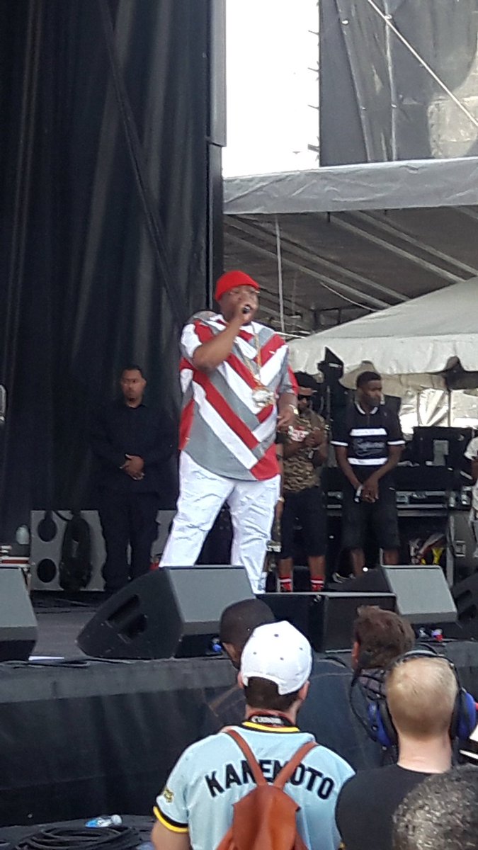 TNTstp's tweet photo. #goat E40! #soundset2017 https://t.co/AZUyTNBfsr