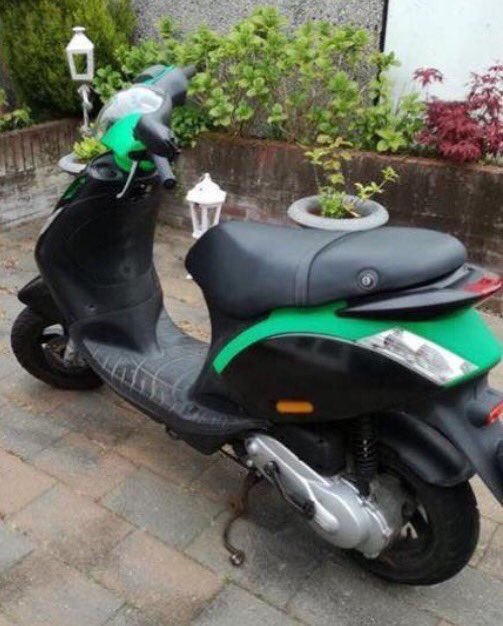 packman_Motoren's tweet photo. #Zip2000 #2Stroke #Green
#Malossi #Sport #70cc
#Sitoplus #Leovine #Gp
#Monster #energy
#MonsterEnergy
#Curadise 🌴💥🌴 2008
#Curacao https://t.co/rWrWO1LB3P