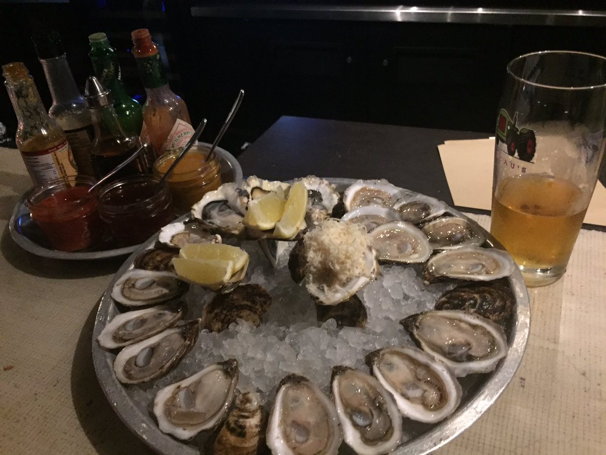 jjasminroy's tweet photo. Late snack at #cacuss2017 https://t.co/OY7wv5Ph6x