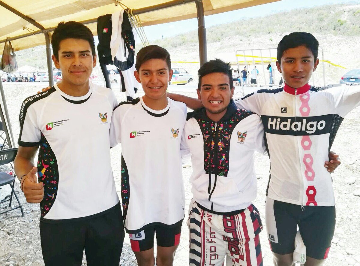 SEPHidalgo's tweet photo. Atletas hidalguenses tienen una exitosa participación en #ON2017 #NJ2017 ¡Felicidades por esas medallas! 🥈🥈🥉🥉#OrgullosHidalguenses https://t.co/7ojwqGSJN3