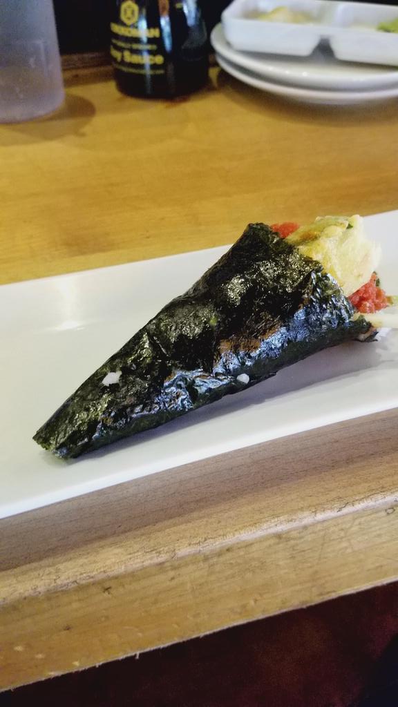 pumpwithdora's tweet photo. #ThingsYouShouldAvoid sushi that looks like this🍣 https://t.co/iHkVrRgMI5