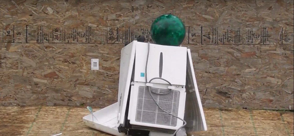 UsvEverything's tweet photo. Dehumidifier getting completely fucked! #tomorrow #linkinbio #usvseverything #breakshit https://t.co/YemBbsjHC7