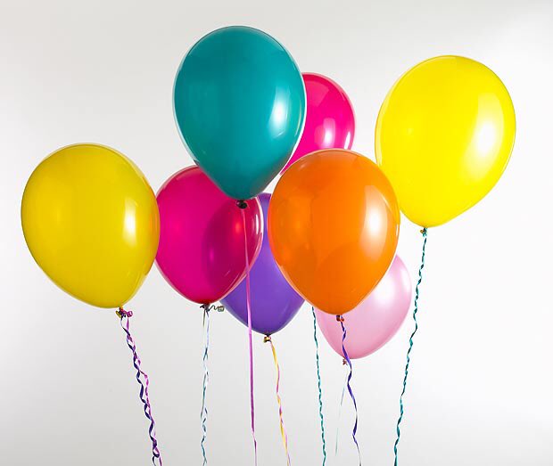 NealChem's tweet photo. Helium is lighter than air which makes balloons float #panacekchem2A https://t.co/jVQoyE70ML