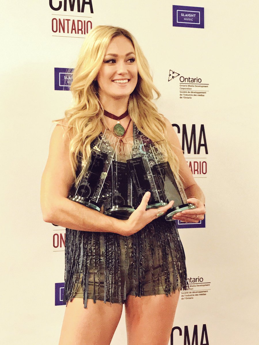 KX947's tweet photo. What a night! Congrats to @MegPatrickMusic on @theCMAOntario awards from all your friends &amp; fans in #KXcountry! @ToffKX947 @MelissaKX947 https://t.co/FhLAvg0HUf