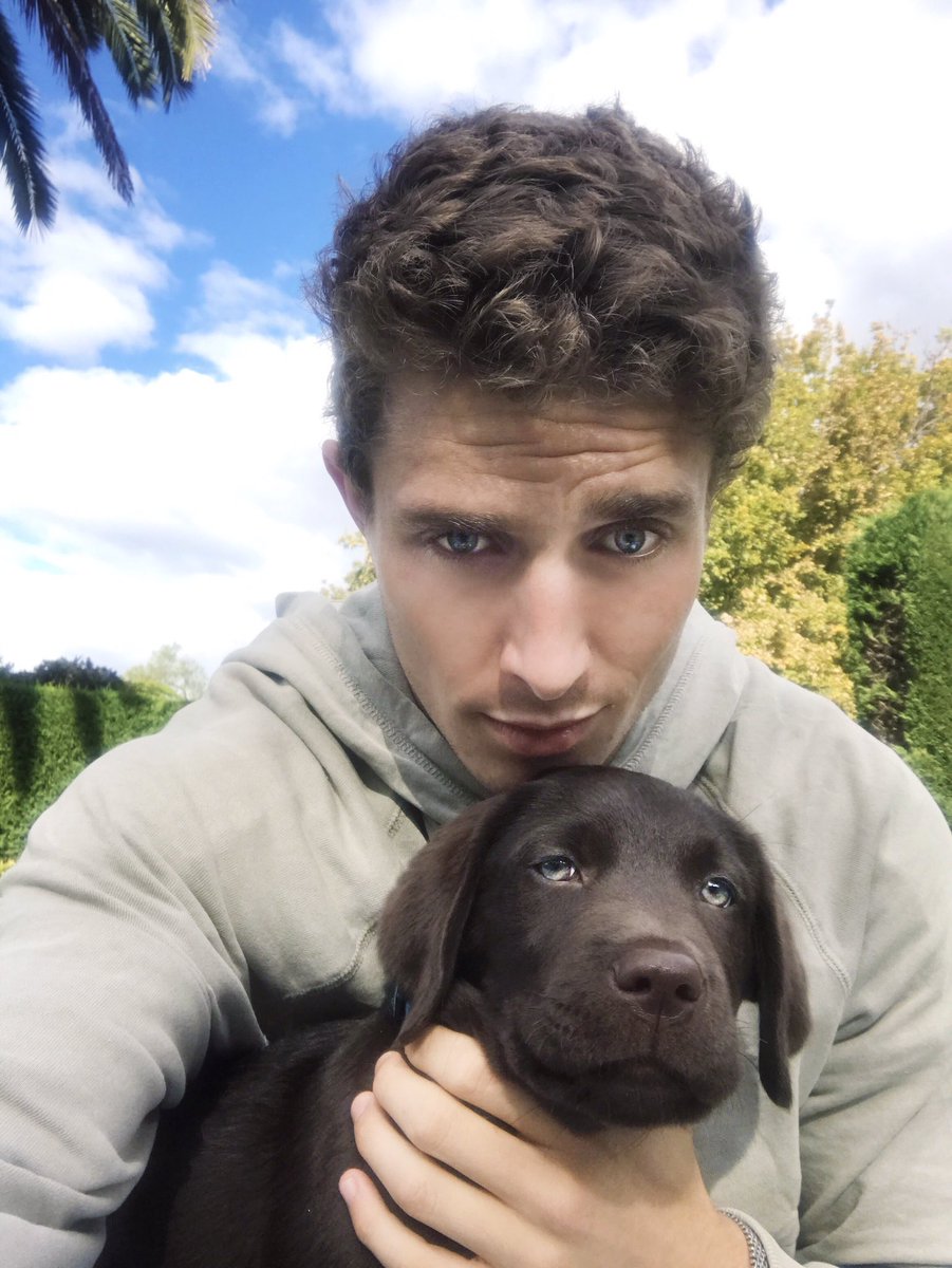 AlexanderCubis's tweet photo. Like if you want me to post more photos of me with my family's new #puppy, Buddy 🐶 https://t.co/tna20AaKRZ