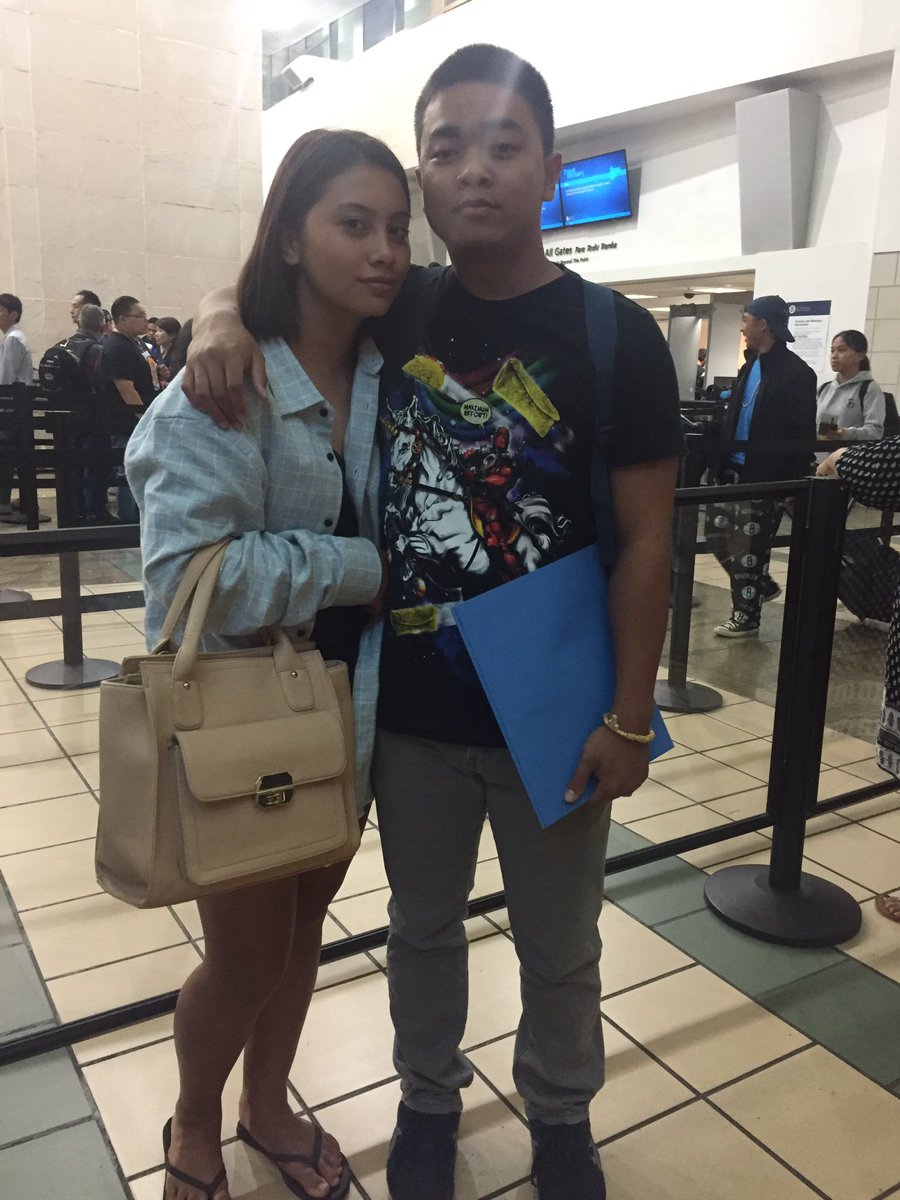 alltimechristy's tweet photo. see you in three months, my love. https://t.co/qNfwctCBXQ