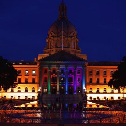 So much to be proud of this weekend. #ExploreEdmonton

jwondga on IG snapped the Alberta Legislature celebrating #yegpride! #Pride2017