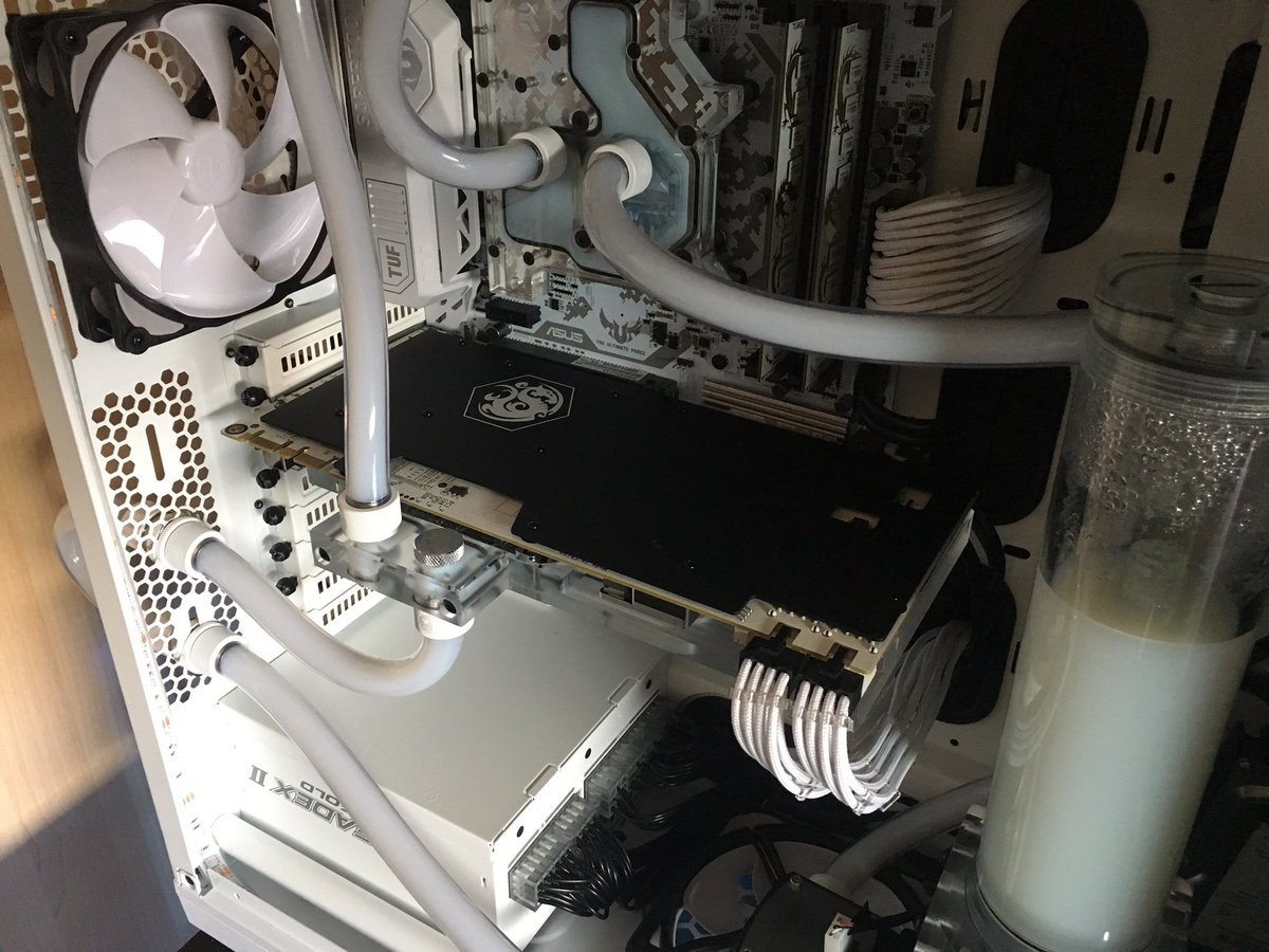 HazelPottPlays's tweet photo. 90% Done! Last "WaterCooling" Goal: @WatercoolEN Mo Ra3 360 (2Weeks) #custompc #pcmods #watercooling #projectSnowflake https://t.co/xkm4fIbMt3