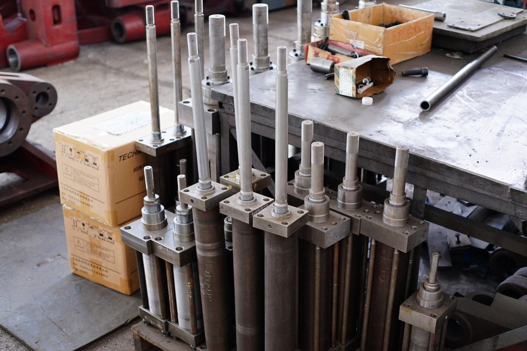 shenzhoumac's tweet photo. Injection molding machine parts #PlasticInjectionMachine https://t.co/yJBwp2hOzg