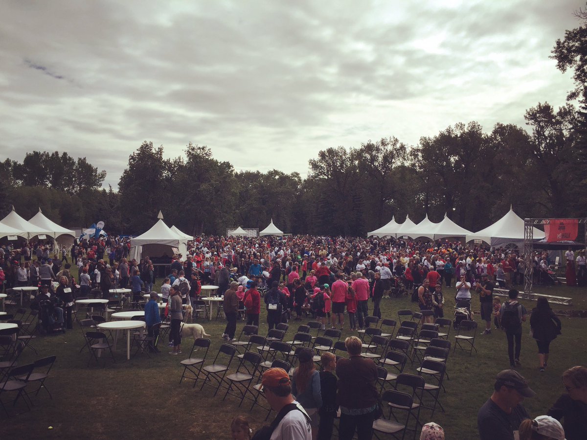 apsmitherrr's tweet image. Before and after everyone arrived to the @JaymanBUILT #MSWalkYYC