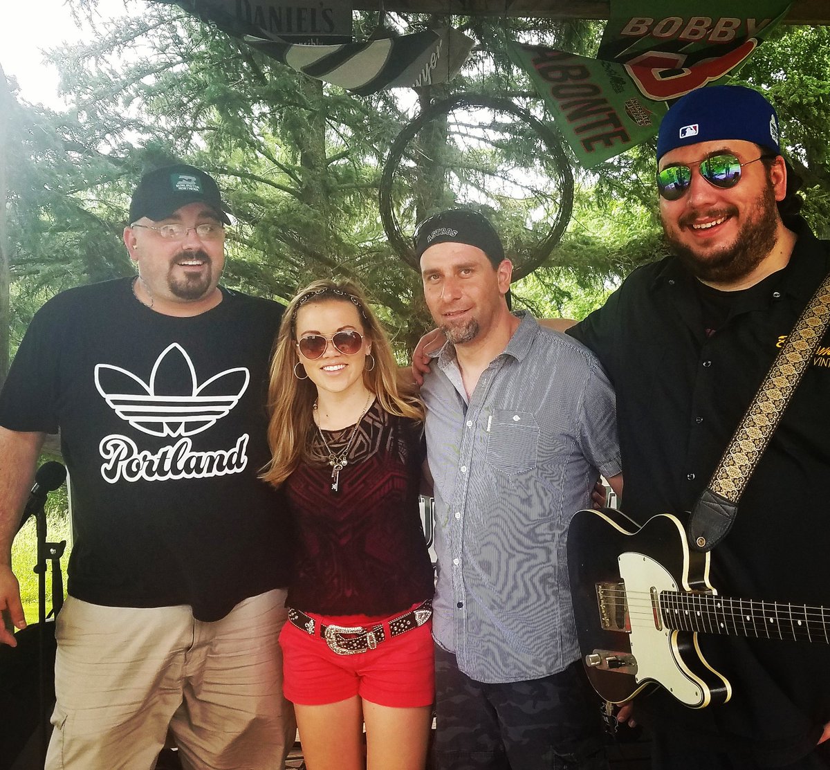 _ThirstyJones's tweet photo. Great place for your Ass-to-Go "Astico" @OldRockAstico #Astico #ThirstyJones
#SundayFunday #TheOldRock #ImStillThirsty #SummerTour https://t.co/vx5buDSGoY