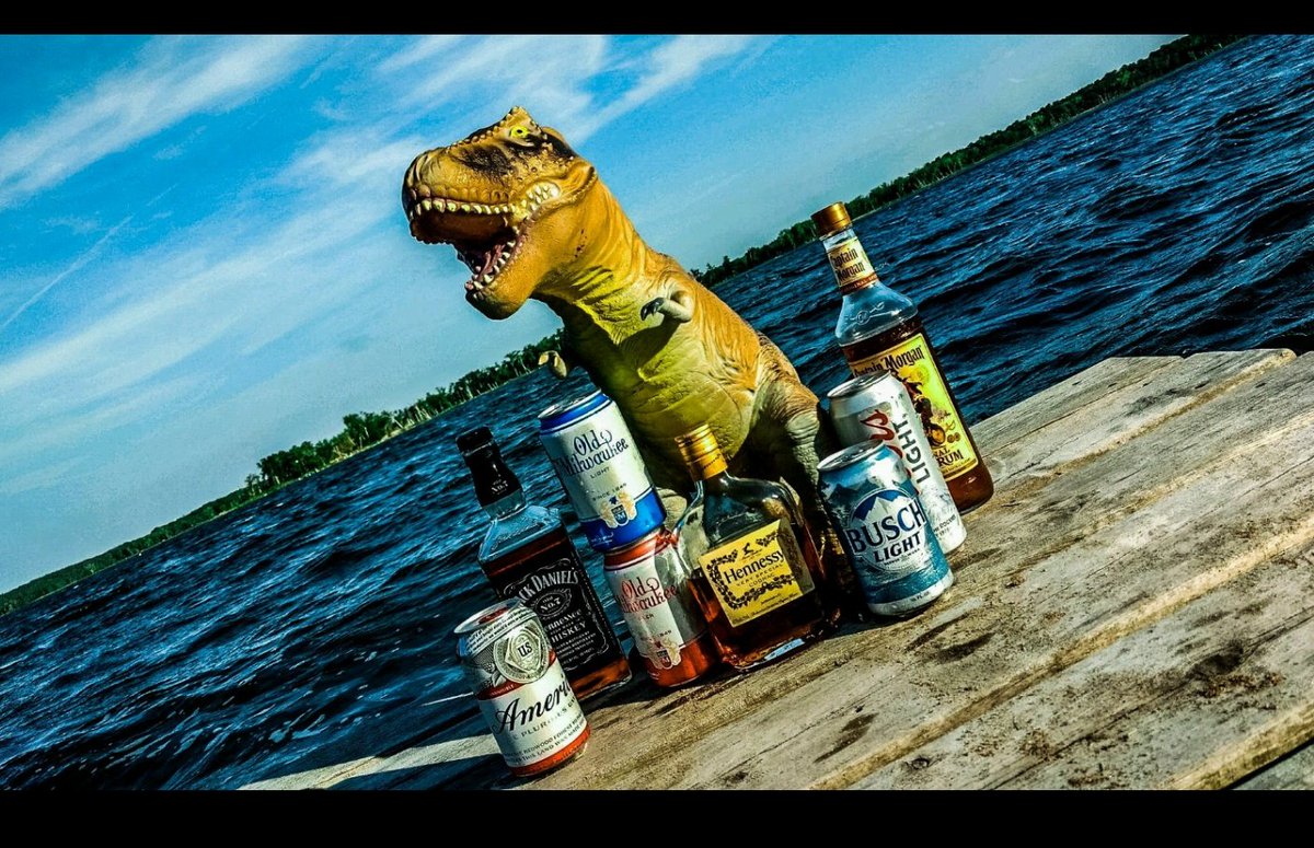 names_5's tweet photo. Always got the good dranks and better ones on deck #TellNextTime https://t.co/iVEVjqTJVu