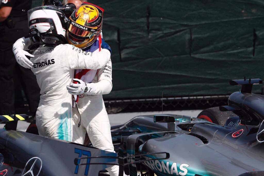 MercedesBenzInd's tweet photo. Congratulations @MercedesAMGF1 on your outstanding performance and brilliant victory at the 2017 #F1 #CanadianGP #BestKeepWinning https://t.co/DlimcrOnvw