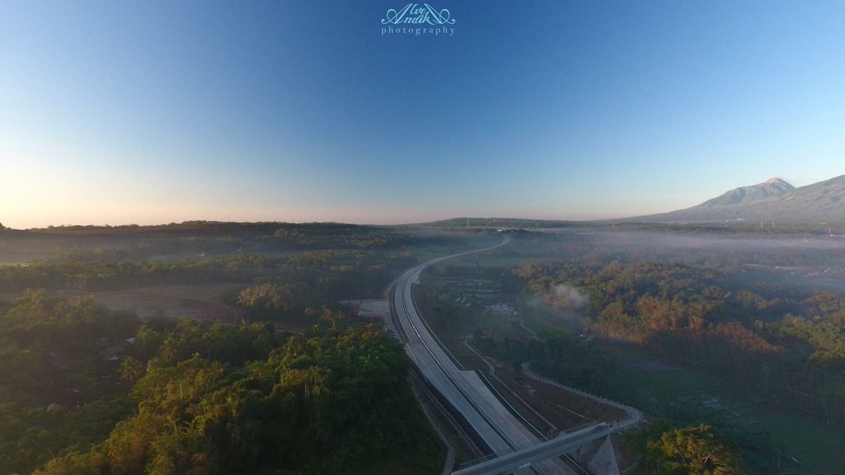 Keren! Foto Tol Salatiga dari Udara yang Indahnya Gak ...