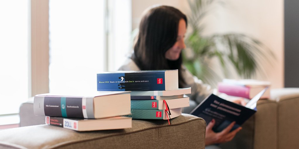 Vers van de pers! Lees welke boekverschijningen er in juni zijn 📚🤓 #handboekmediation #KEI 👉ow.ly/IACx30cvDst