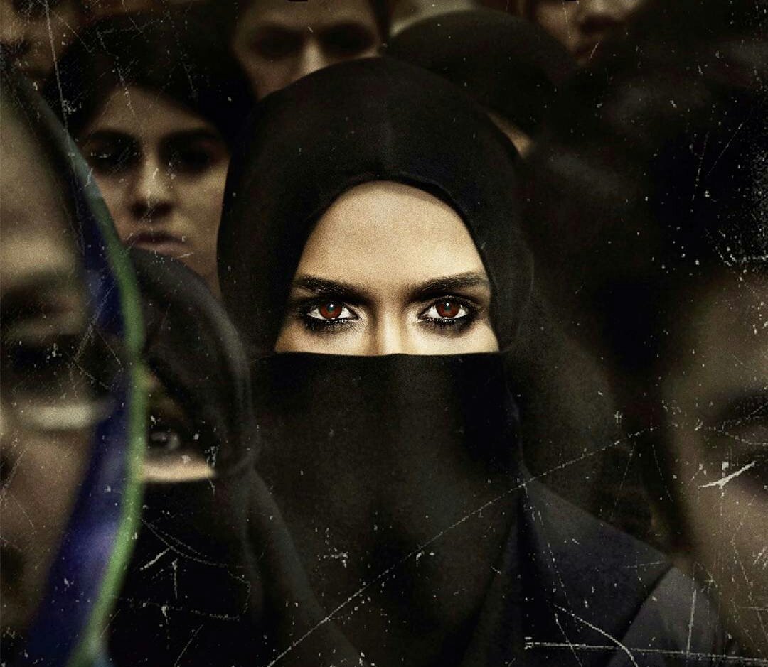 [New]
Introducing New Poster of #HaseenaParkar #HaseenaTeaserPoster 
In cinemas #18thAugust 
@ShraddhaKapoor @ApoorvaLakhia @AnkBhatia