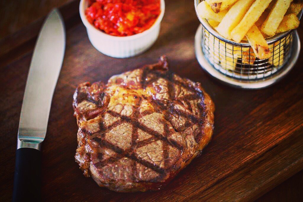 HTimber's tweet image. #MondayMotivaton with proper meat.