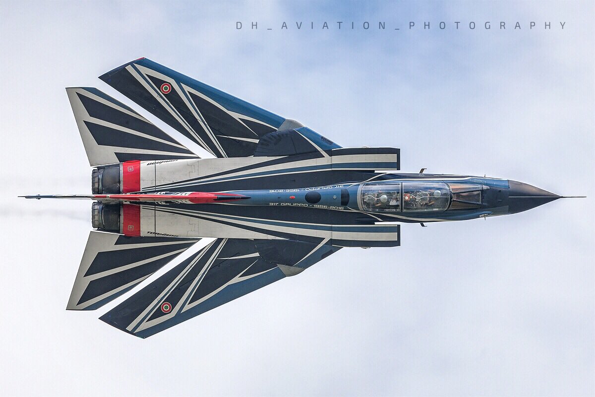 RT <a href="/D4N_A1R/">✈️ Dan Hannington ✈️</a>: Loved the Italian Tornado at <a href="/cosfordairshow/">RAF Cosford Air Show</a> yesterday. This was also my favourite shot of the day!