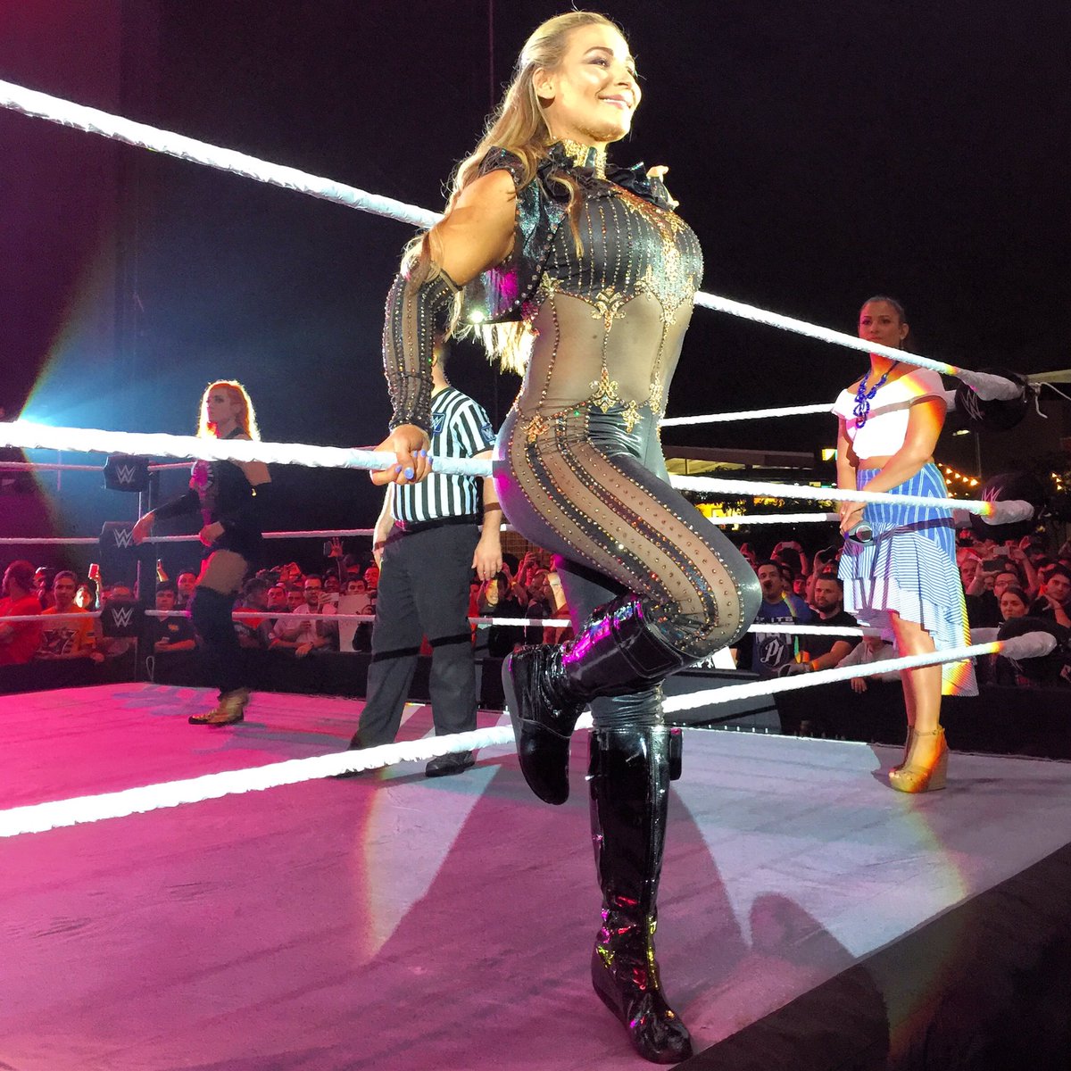 NatbyNature's tweet photo. Thank you &amp; YOU'RE WELCOME Costa Rica! 😈... Tonights crowd was insanely fun, moments we live for🙌🇨🇷#WWELIVE | gear @redheadedstitch 🙏 https://t.co/z6S06jQgPL