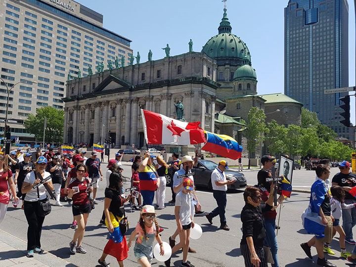 CVDemForum's tweet photo. #Montreal #June11 #canada #quebec #SOSVenezuela @cantaelpueblo https://t.co/iRoadblCN6