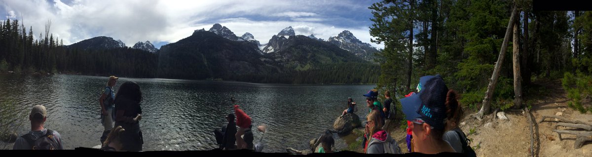 SABarthels's tweet photo. #yellowstonebound #makingnewfriends @MrBartlettBSD @LaurieSaurus https://t.co/8amCbSIKjZ