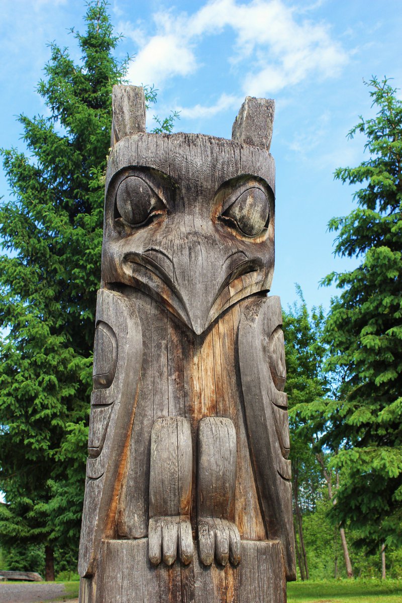MonCarnetVoyage's tweet photo. J'espère que vous avez passé un bon week-end 😀
Voici quelques photos du mien en #ColombieBritannique #Canada 
Totems, rivières et montagnes! https://t.co/zgWJuhcfoe