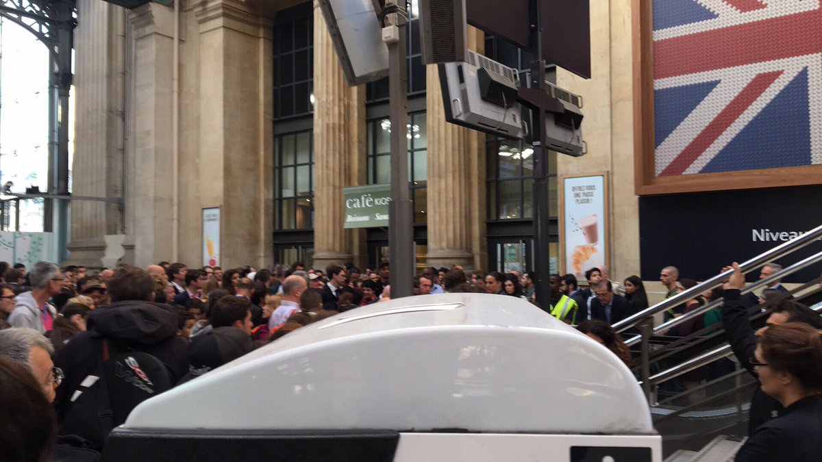 fairytape's tweet image. @eurostarfr et comme d'hab c'est le bordel le lundi matin, bravo 👏🏼 @Eurostar #expensiveticket #cheapservice