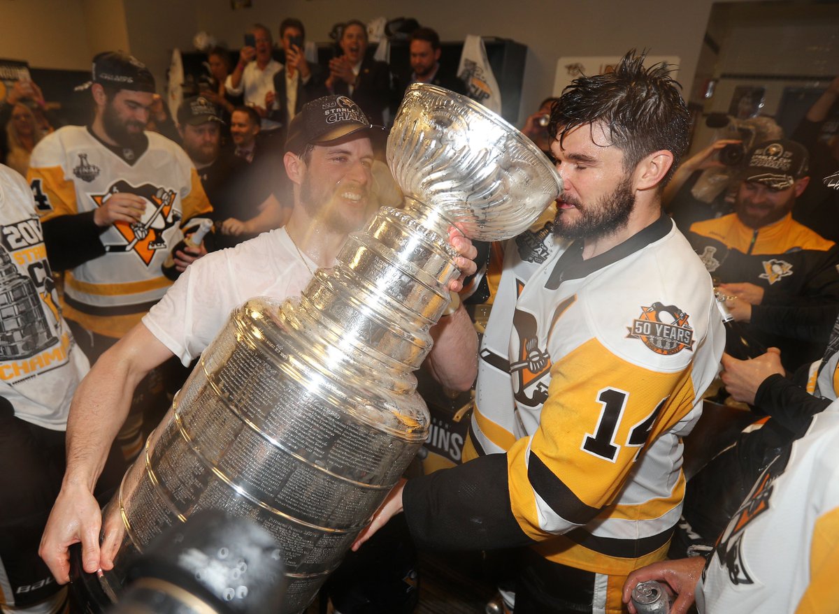 NHL's tweet photo. Have at 'er, boys. #StanleyCup https://t.co/sKS6NTbTmr