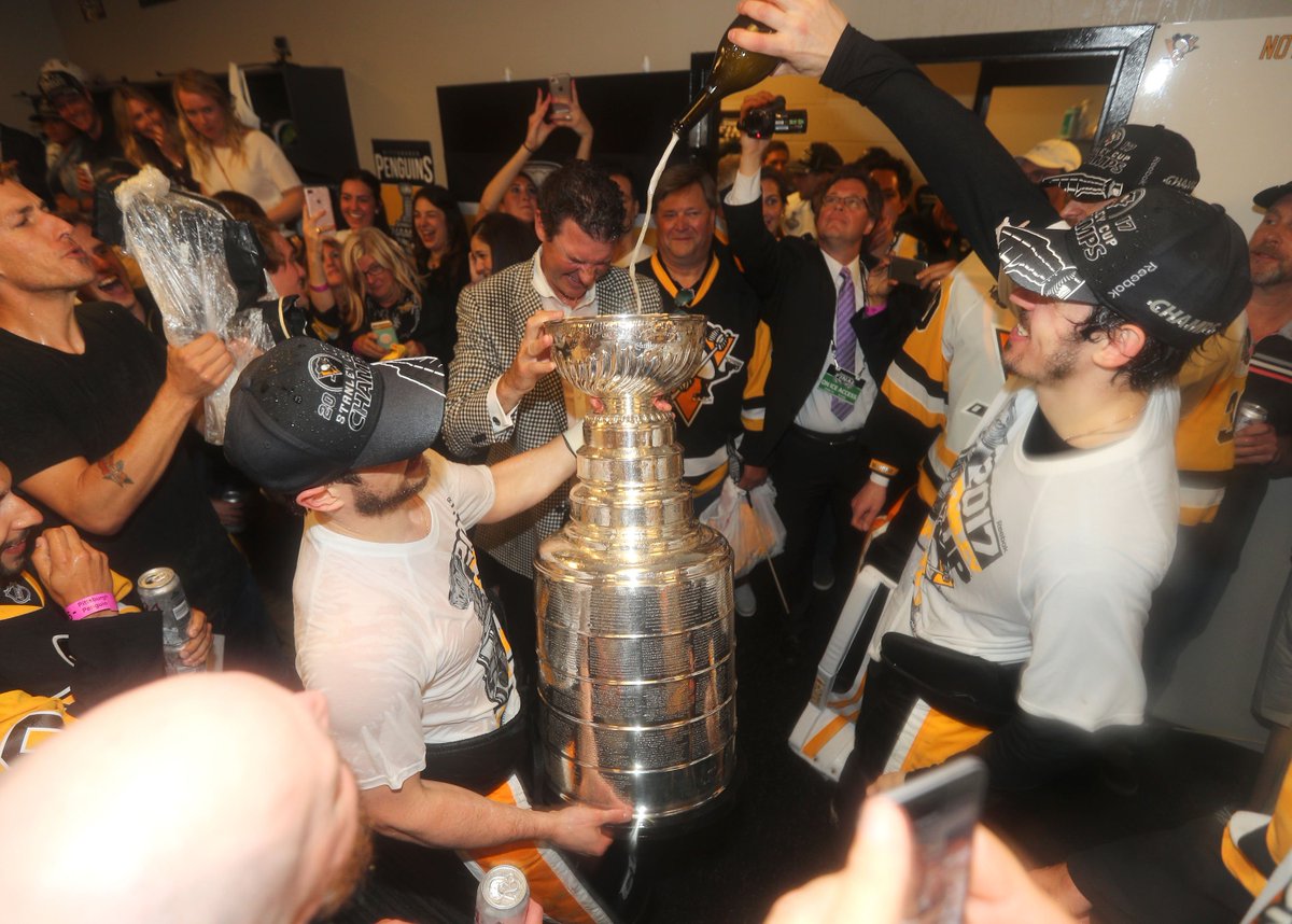 NHL's tweet photo. Have at 'er, boys. #StanleyCup https://t.co/sKS6NTbTmr