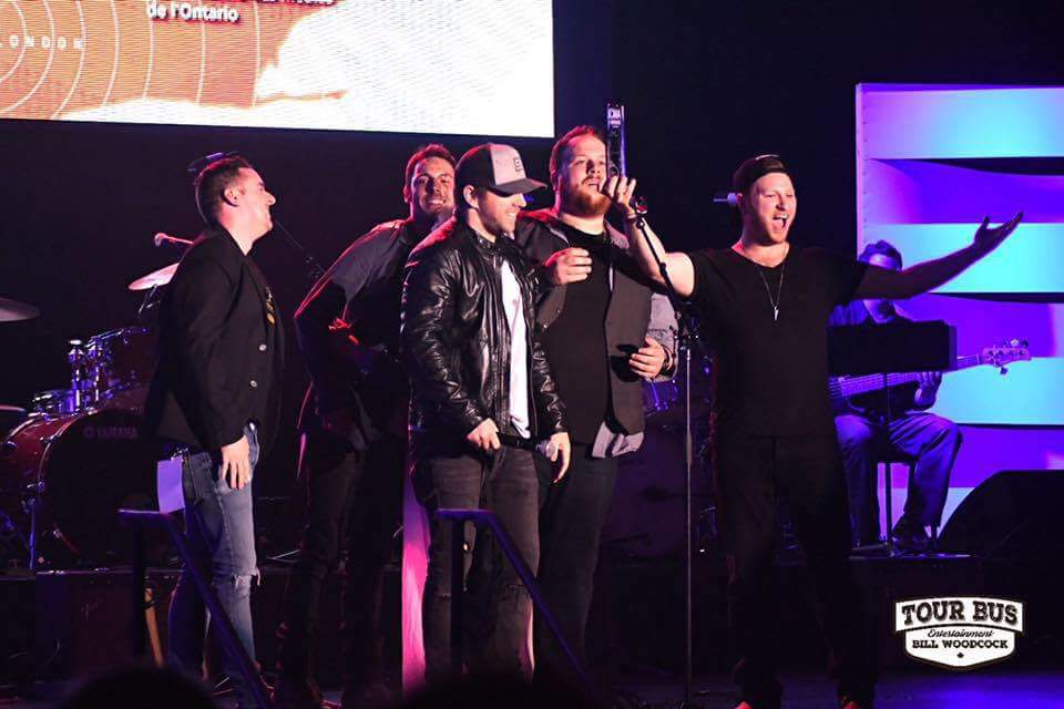 RTSjordan's tweet photo. What a night...thank you everybody #singleoftheyear @theCMAOntario @RiverTownSaints https://t.co/vLAHncWnqP